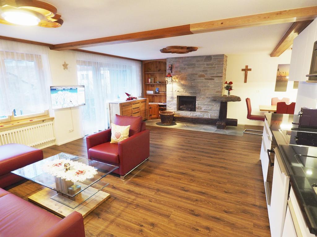 Chalet Bergkristall Zermatt Oda fotoğraf